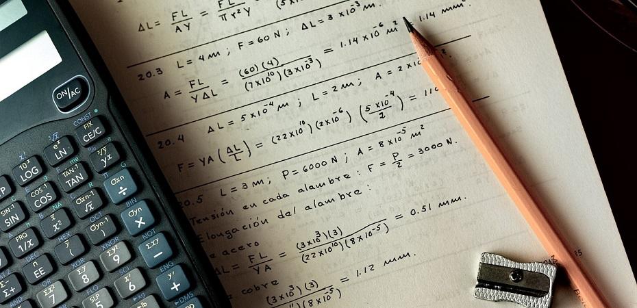 DEVOIRS DE VACANCES POUR LA SPECIALITE MATHEMATIQUES